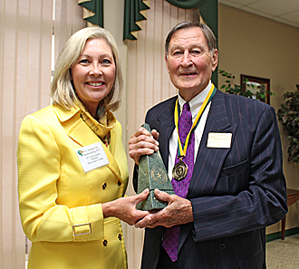 PJC Distinguished Alumnus Abshire photo